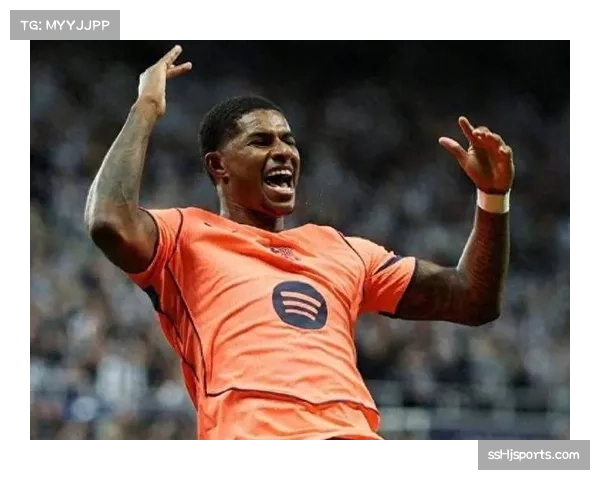 拉什福德点球破门双响回归 德罗助攻费尔明建功助巴萨取胜